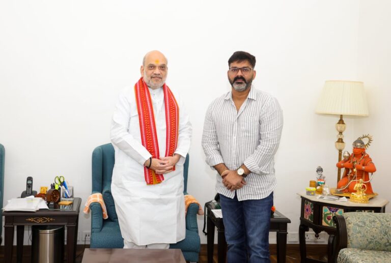 pawan singh-meet-amit shah